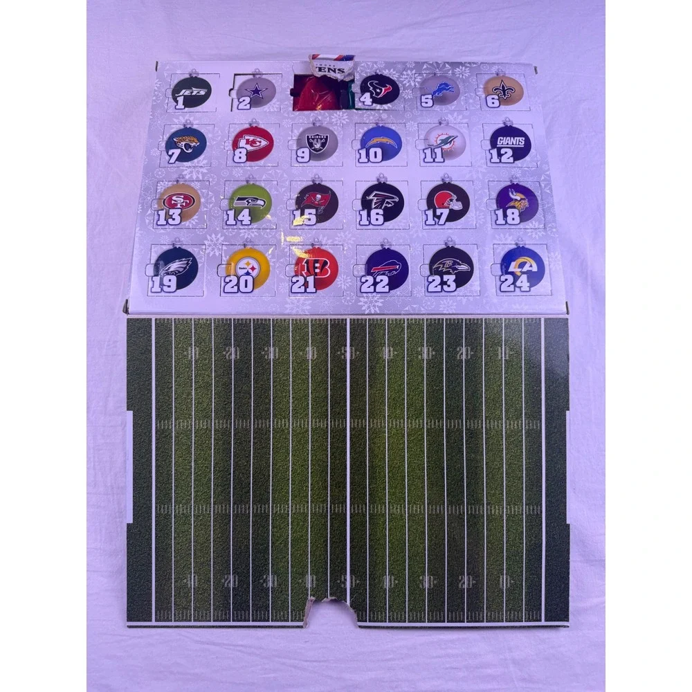 Funko Pocket Pop! NFL 24 Day Countdown Calendar Multicolor NEW - Open Box